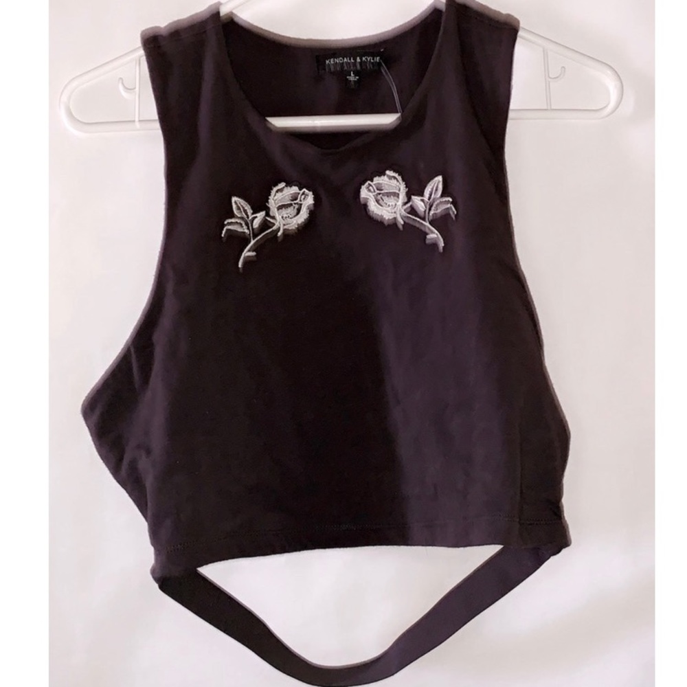 kendall & kylie crop top. never worn.